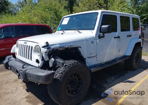 2012 Jeep Wrangler Unlimited Sahara z USA, uszkodzony, nr VIN 1C4HJWEG5CL159754